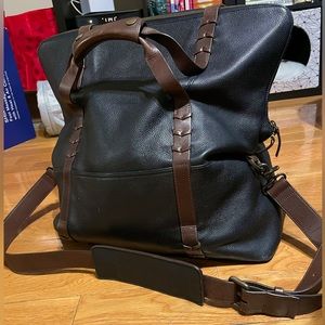 Johnston & Murphy Weekender. Dark navy calf skin. Ultra soft, luxury leather